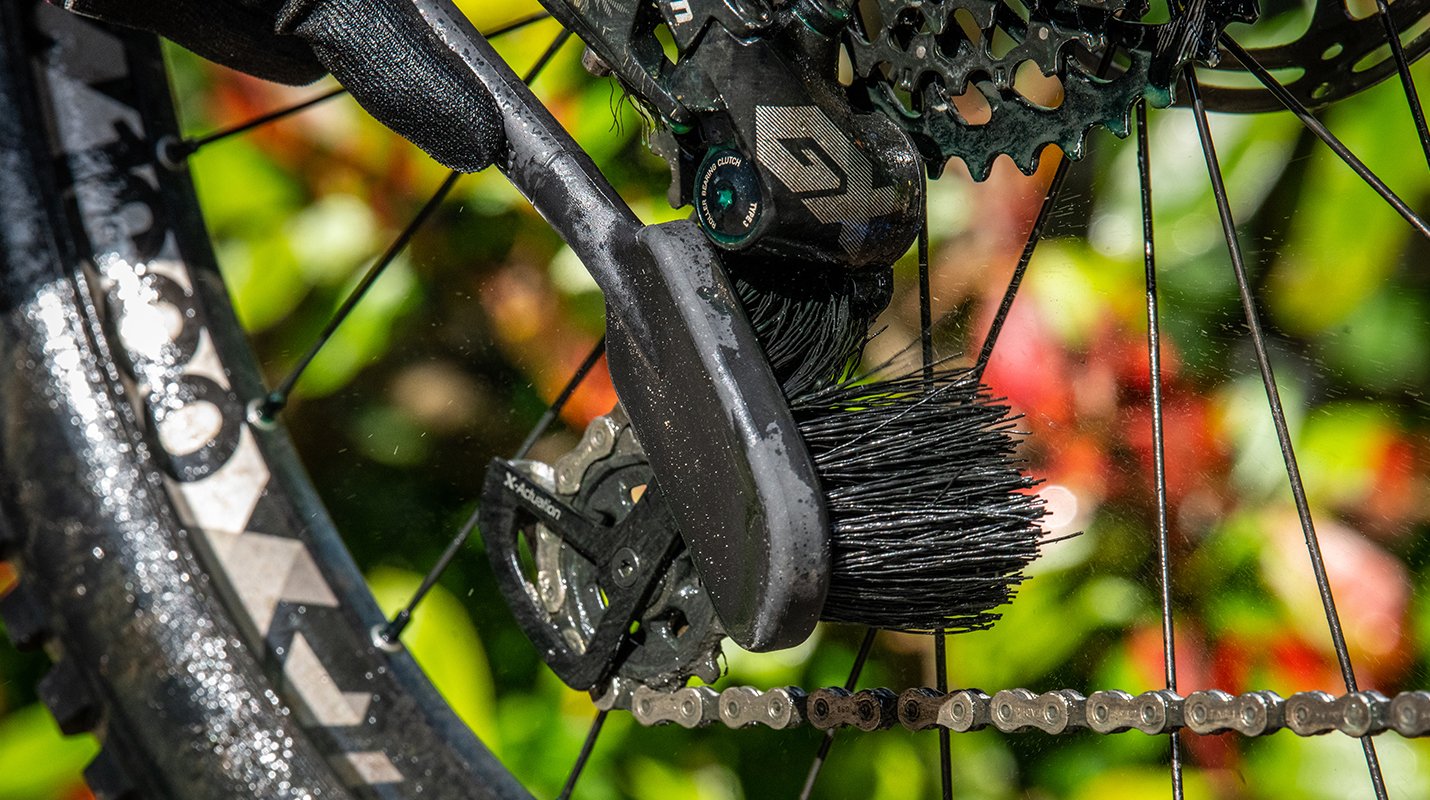 Cepillo para neumáticos y piñones Muc-Off