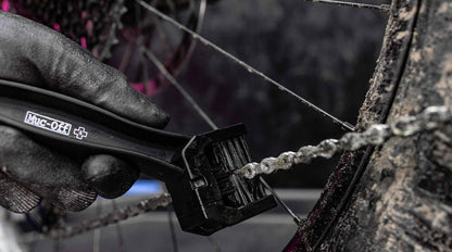 CEPILLO LIMPIADOR DE CADENA MUC-OFF